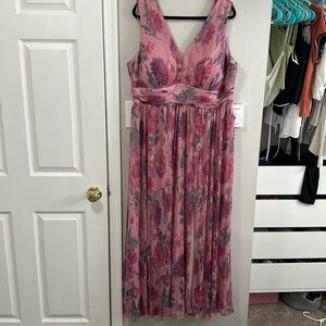 Floral Crinkle Pleated Gown with Front Slit from R & M Richard’s . Size 18 W